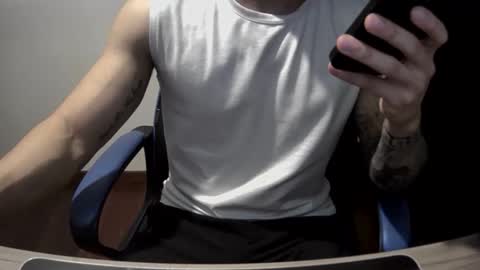 alejoduarte16 online show from 03-05-26, 11:28