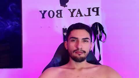 Snapshot of alekruizx chatting on 10-03-25, 03:47 Alek online show from 10-03-25, 03:47