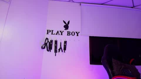 Snapshot of alekruizx chatting on 10-28-25, 05:11 Alek online show from 10-28-25, 05:11