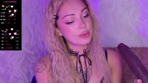 Snapshot of aleksacandy chatting on 05-03-26, 04:35 aleksacandy online show from 05-03-26, 04:35