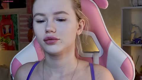 Lexi online show from 02-07-25, 04:06