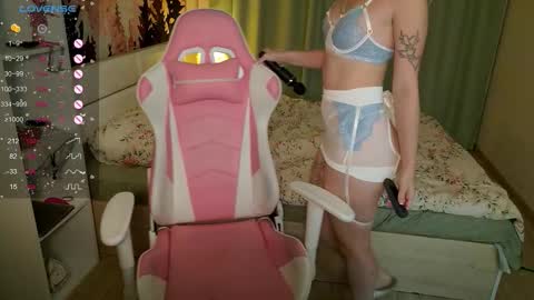 Lexi online show from 10-05-25, 03:16