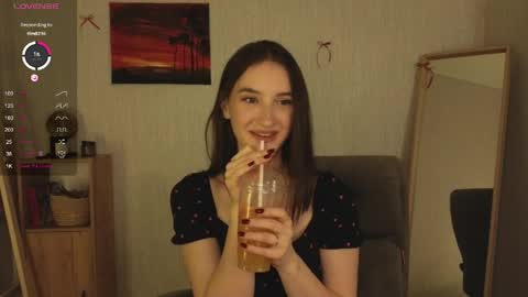 Alena online show from 03-17-26, 01:25