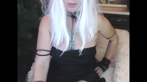 Luly online show from 12-16-24, 03:51
