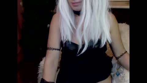 Luly online show from 12-18-24, 01:59