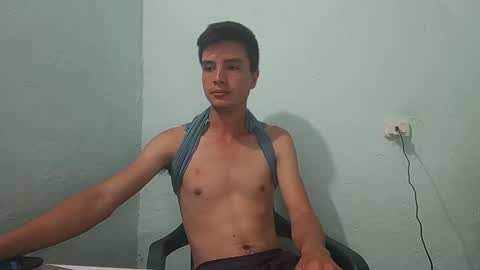 Alejandro online show from 01-08-25, 01:32