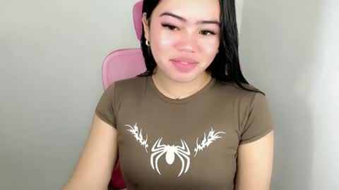 Snapshot of alesha_vibe_me chatting on 05-18-26, 01:28 alesha_vibe_me online show from 05-18-26, 01:28