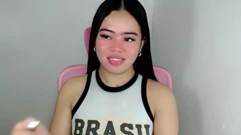 Snapshot of alesha_vibe_me chatting on 05-19-26, 02:23 alesha_vibe_me online show from 05-19-26, 02:23