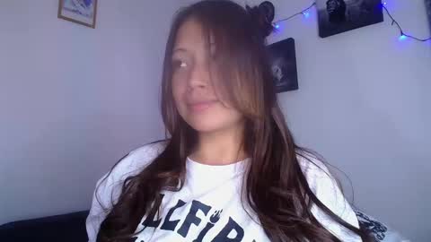 Snapshot of aleska_dollx chatting on 01-12-25, 05:11 QUEEN OFF MILk IM BACK 15 NOV online show from 01-12-25, 05:11