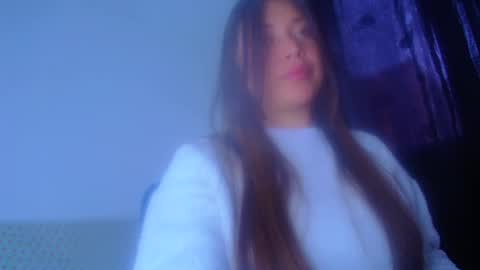 Snapshot of aleska_dollx chatting on 09-17-25, 09:16 QUEEN OFF MILk IM BACK 15 NOV online show from 09-17-25, 09:16
