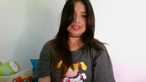 QUEEN OFF MILk  IM BACK  15 NOV online show from 02-06-26, 11:30