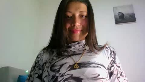 QUEEN OFF MILk  IM BACK  15 NOV online show from 05-11-26, 12:05