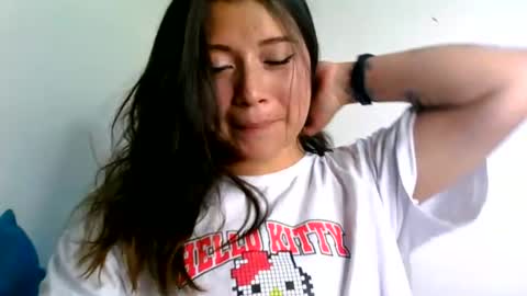 QUEEN OFF MILk  IM BACK  15 NOV online show from 06-12-26, 09:46