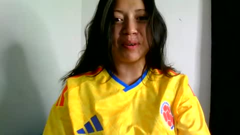 QUEEN OFF MILk  IM BACK  15 NOV online show from 06-17-26, 11:27
