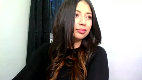 Snapshot of aleska_dollx chatting on 07-25-26, 07:33 QUEEN OFF MILk IM BACK 15 NOV online show from 07-25-26, 07:33