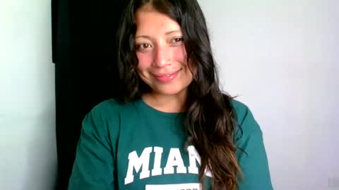 Snapshot of aleska_dollx chatting on 08-02-26, 11:58 QUEEN OFF MILk IM BACK 15 NOV online show from 08-02-26, 11:58