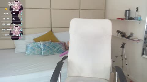 Snapshot of aleska_swarovski chatting on 12-07-24, 02:02 Aleska 3 online show from 12-07-24, 02:02