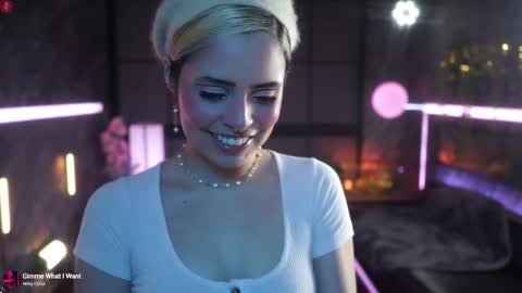 Alessa Goreng online show from 10-11-25, 08:02