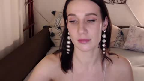 Snapshot of alessandra_foxy chatting on 01-25-25, 05:19 Sandra online show from 01-25-25, 05:19