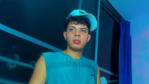 Alessandro online show from 11-04-25, 04:33