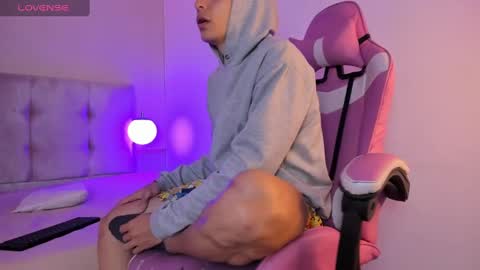 Snapshot of alessandro_dybala chatting on 01-16-25, 11:58 Alessandro Dybala online show from 01-16-25, 11:58