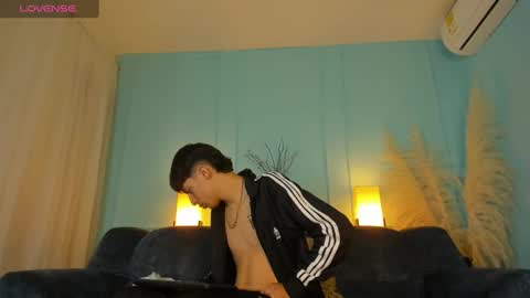 Snapshot of alessandro_dybala chatting on 01-23-25, 12:19 Alessandro Dybala online show from 01-23-25, 12:19
