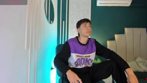 Snapshot of alessandro_dybala chatting on 02-28-25, 11:47 Alessandro Dybala online show from 02-28-25, 11:47