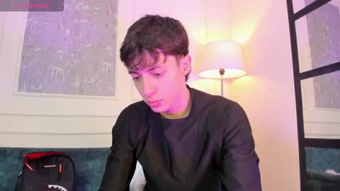 Alessandro Dybala online show from 12-16-25, 12:54