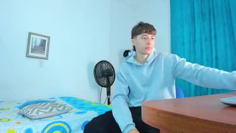 Alessandro Dybala online show from 03-17-26, 12:08