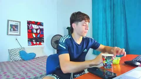 Alessandro Dybala online show from 04-29-26, 09:32