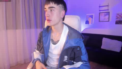Alessandro . online show from 09-19-25, 07:14