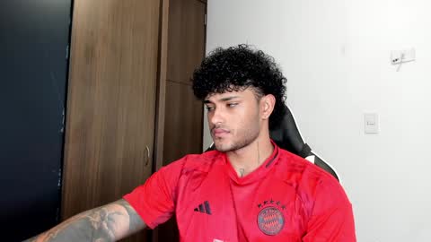 Alessandro Vanni online show from 12-16-24, 01:22