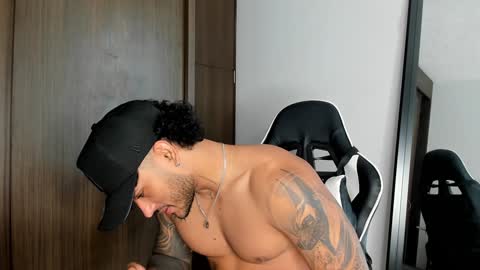 Alessandro Vanni online show from 12-28-24, 03:59