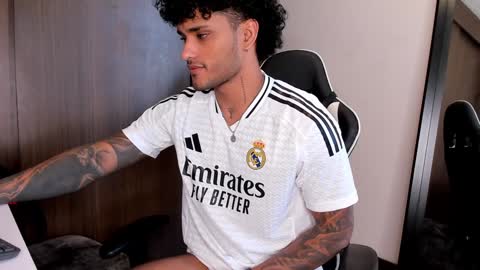 Alessandro Vanni online show from 01-12-25, 04:08