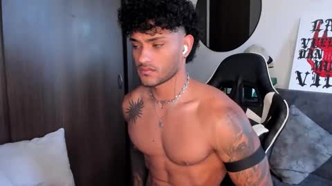 Alessandro Vanni online show from 09-28-25, 12:43