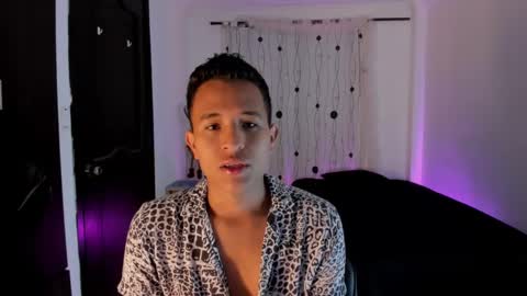 Snapshot of alessandro_wizard chatting on 01-25-25, 12:16 Alessandro online show from 01-25-25, 12:16