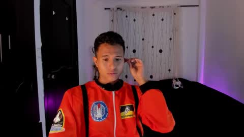 Snapshot of alessandro_wizard chatting on 01-25-25, 09:04 Alessandro online show from 01-25-25, 09:04