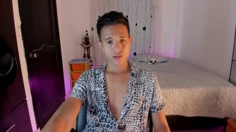 Snapshot of alessandro_wizard chatting on 01-31-25, 11:03 Alessandro online show from 01-31-25, 11:03