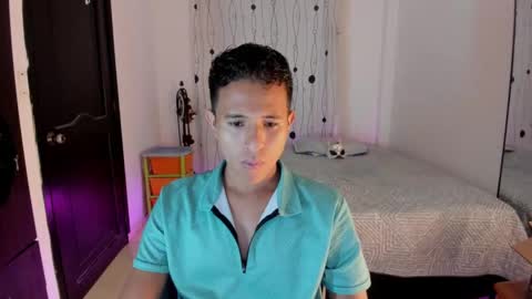 Snapshot of alessandro_wizard chatting on 02-01-25, 10:02 Alessandro online show from 02-01-25, 10:02