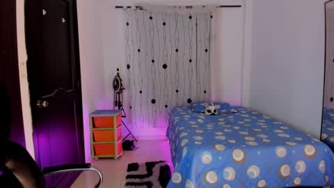 Snapshot of alessandro_wizard chatting on 02-08-25, 01:22 Alessandro online show from 02-08-25, 01:22