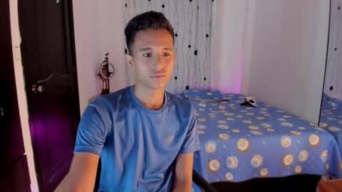 Snapshot of alessandro_wizard chatting on 02-12-25, 12:37 Alessandro online show from 02-12-25, 12:37