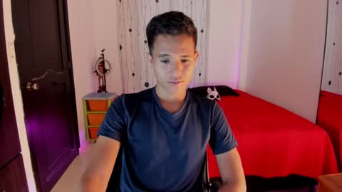 Snapshot of alessandro_wizard chatting on 02-14-25, 09:43 Alessandro online show from 02-14-25, 09:43