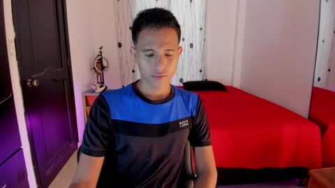 Snapshot of alessandro_wizard chatting on 02-17-25, 07:10 Alessandro online show from 02-17-25, 07:10