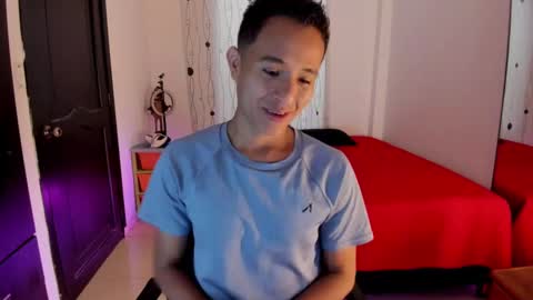 Snapshot of alessandro_wizard chatting on 02-18-25, 03:54 Alessandro online show from 02-18-25, 03:54