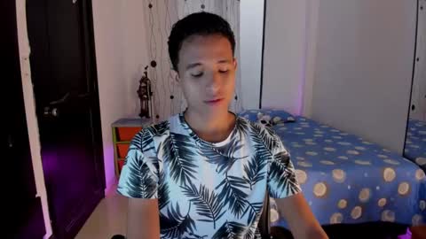 Snapshot of alessandro_wizard chatting on 03-04-25, 02:53 Alessandro online show from 03-04-25, 02:53