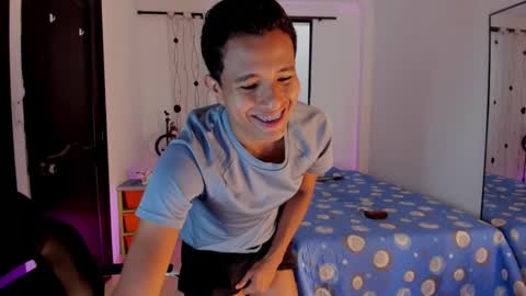 Snapshot of alessandro_wizard chatting on 03-10-25, 07:07 Alessandro online show from 03-10-25, 07:07