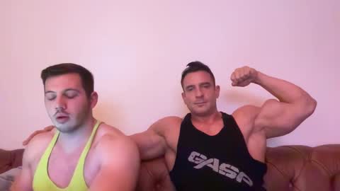 Alessandrobuilder online show from 12-21-24, 08:54