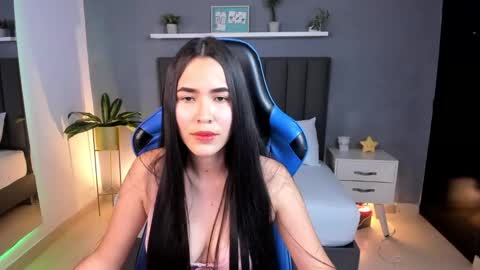 A L E S S I A online show from 02-10-25, 09:04