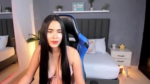 A L E S S I A online show from 02-11-25, 12:06