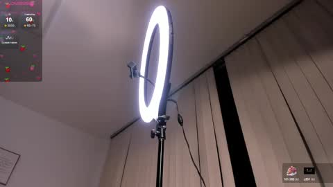 Alessia cruz online show from 01-10-25, 10:17